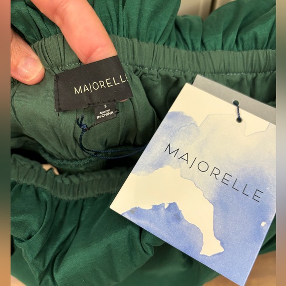 MAJORELLE Women’s Green Ruched Taffeta Sleeveless Top Size Small NWT - Picture 7 of 7